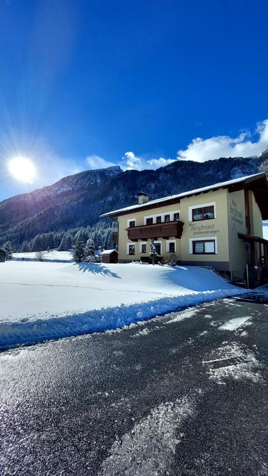 Haus Bergfreund Apartment Sankt Leonhard im Pitztal Exterior photo