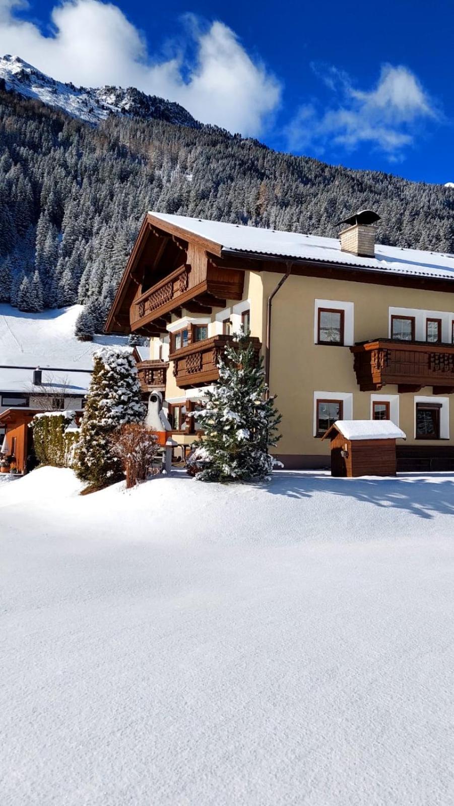 Haus Bergfreund Apartment Sankt Leonhard im Pitztal Exterior photo